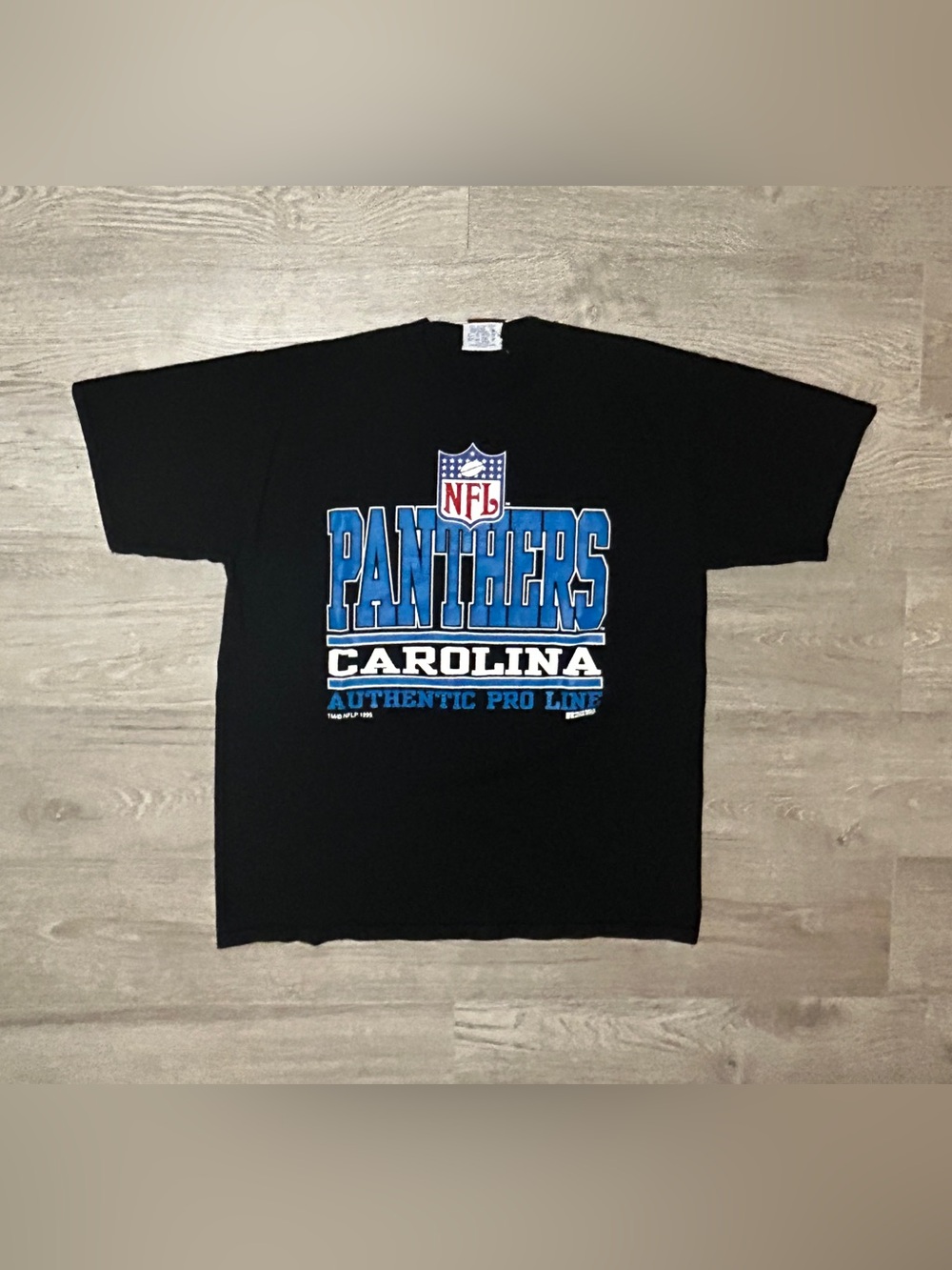1995 Carolina Panthers Vintage NFL Black Graphic T-Shirt